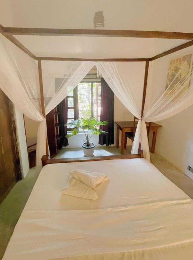 Waypoint Arugam Bay Hostel Ngoại thất bức ảnh