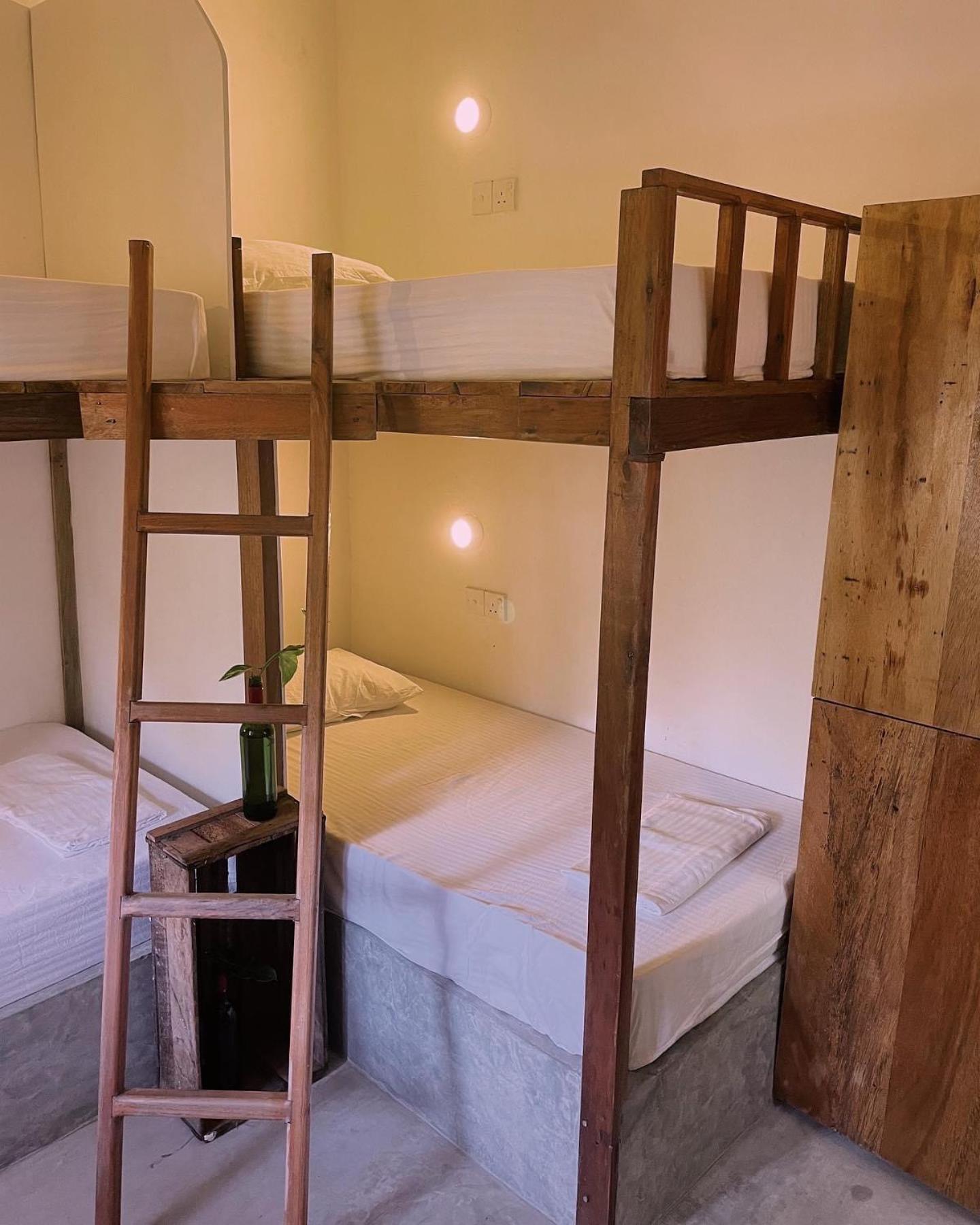 Waypoint Arugam Bay Hostel Ngoại thất bức ảnh