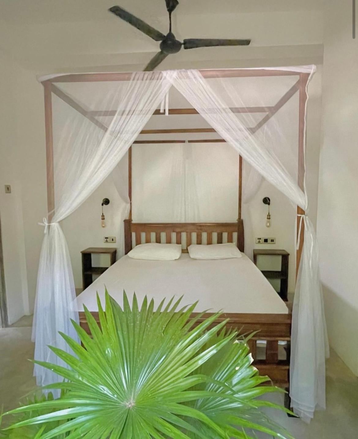 Waypoint Arugam Bay Hostel Ngoại thất bức ảnh