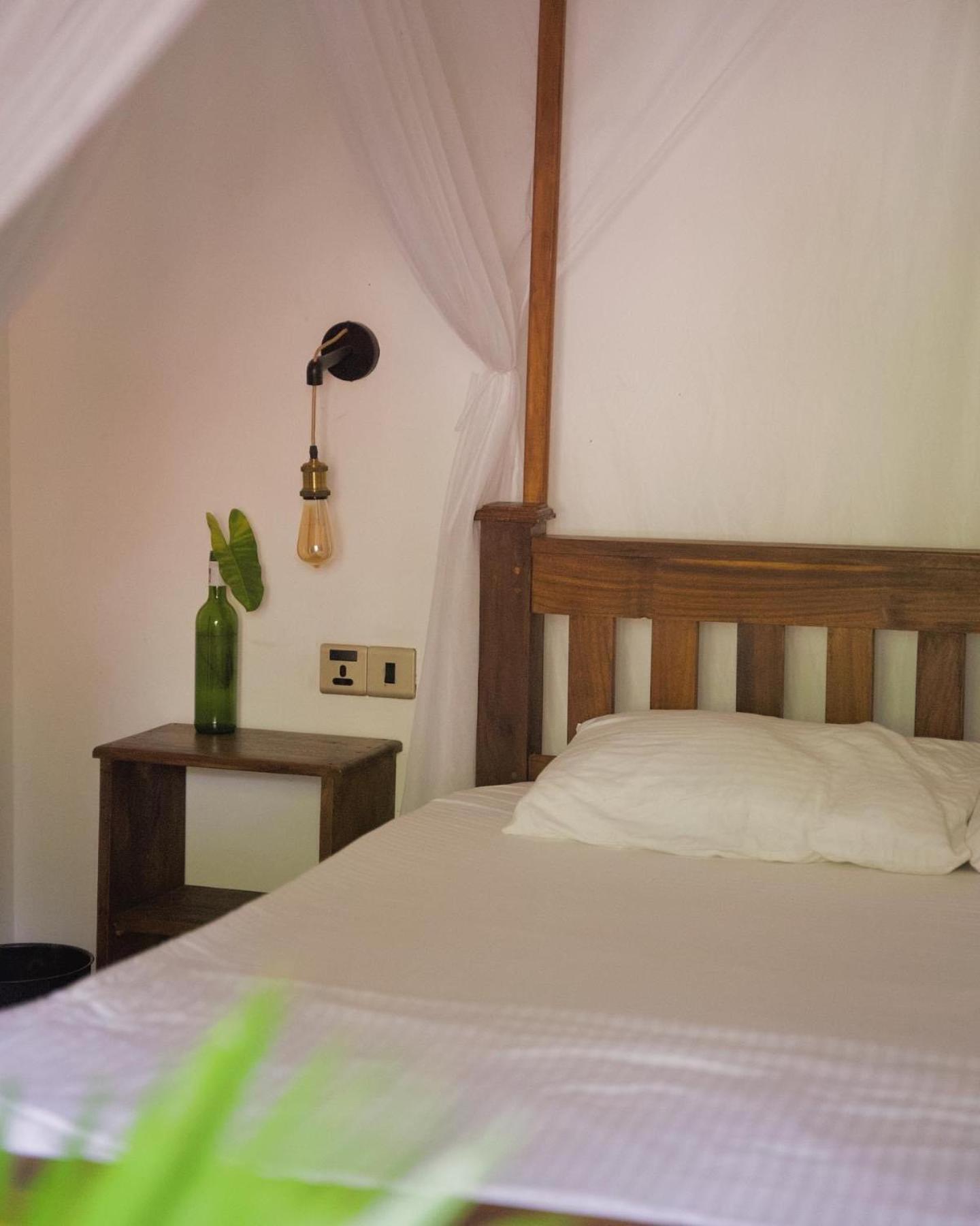 Waypoint Arugam Bay Hostel Ngoại thất bức ảnh