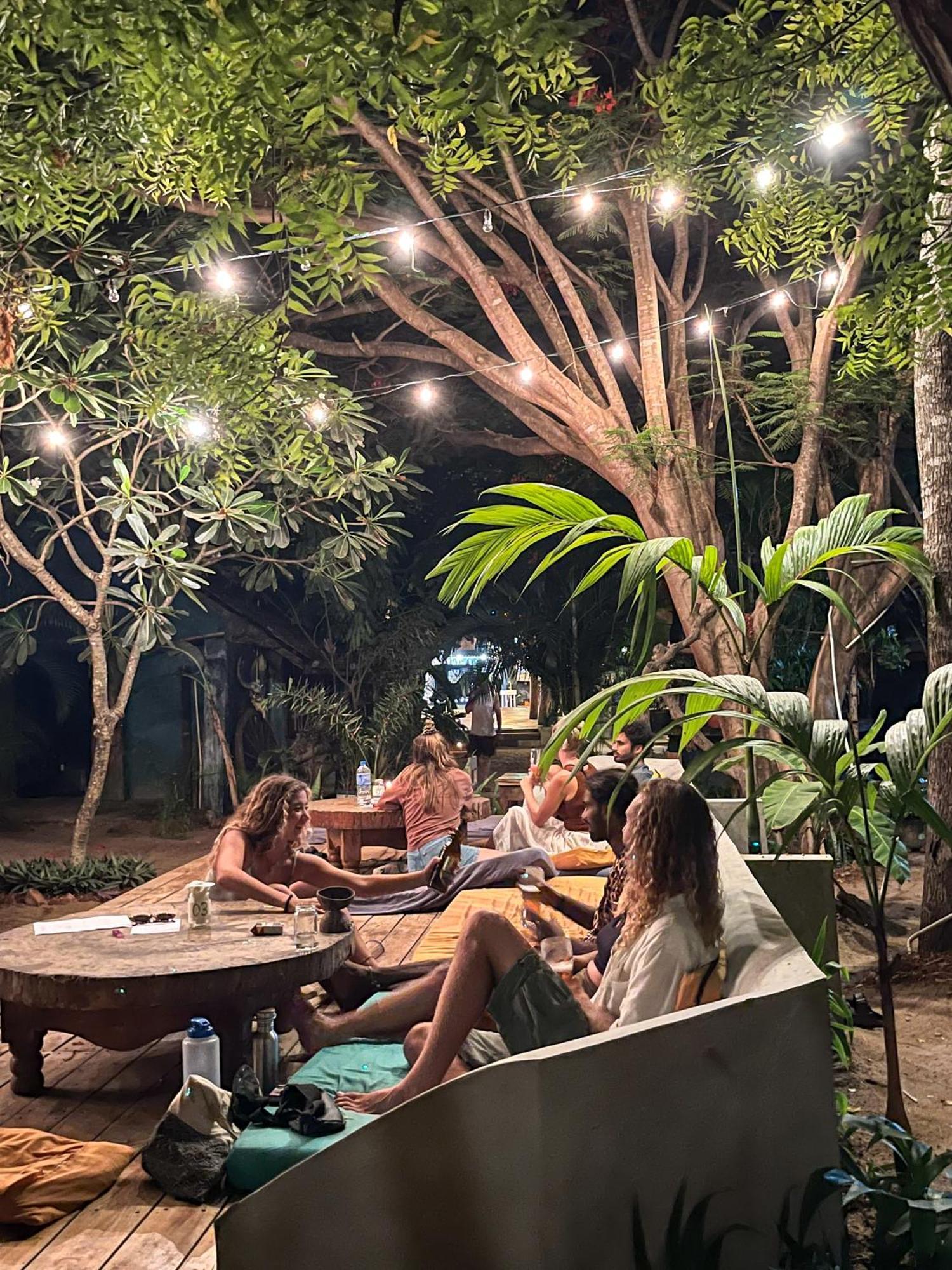 Waypoint Arugam Bay Hostel Ngoại thất bức ảnh