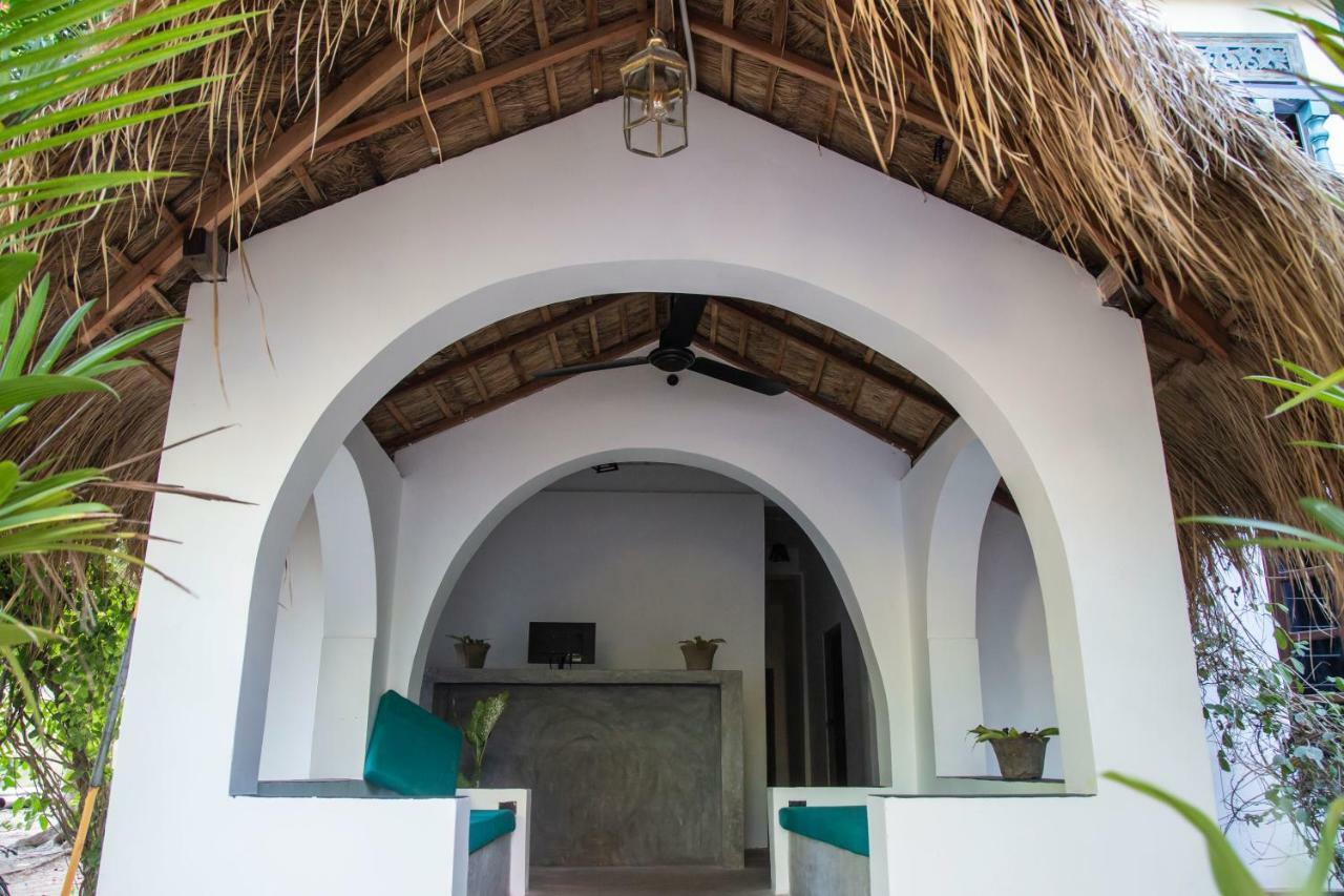 Waypoint Arugam Bay Hostel Ngoại thất bức ảnh